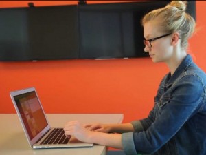 girl-typing-on-computer-5